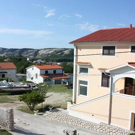 Apartment For Families With Children Lopar, Rab - 10402 Lopar