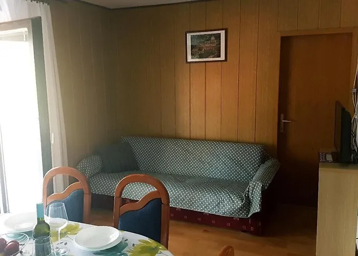 Apartmán For Families With Children Lopar, Rab - 10402 Lopar