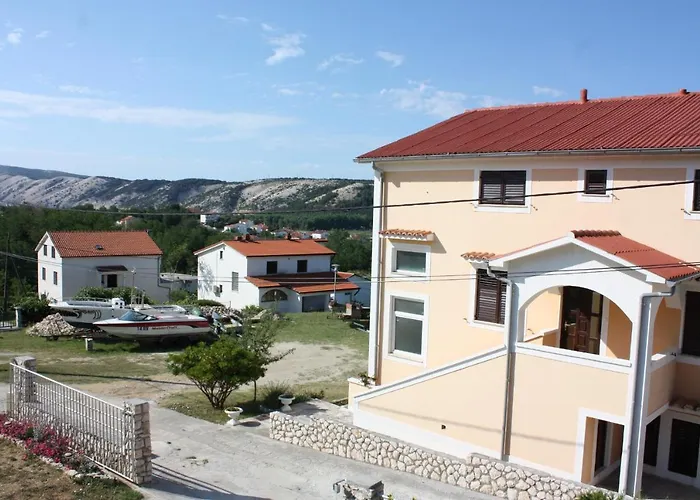Apartmán For Families With Children Lopar, Rab - 10402 Lopar
